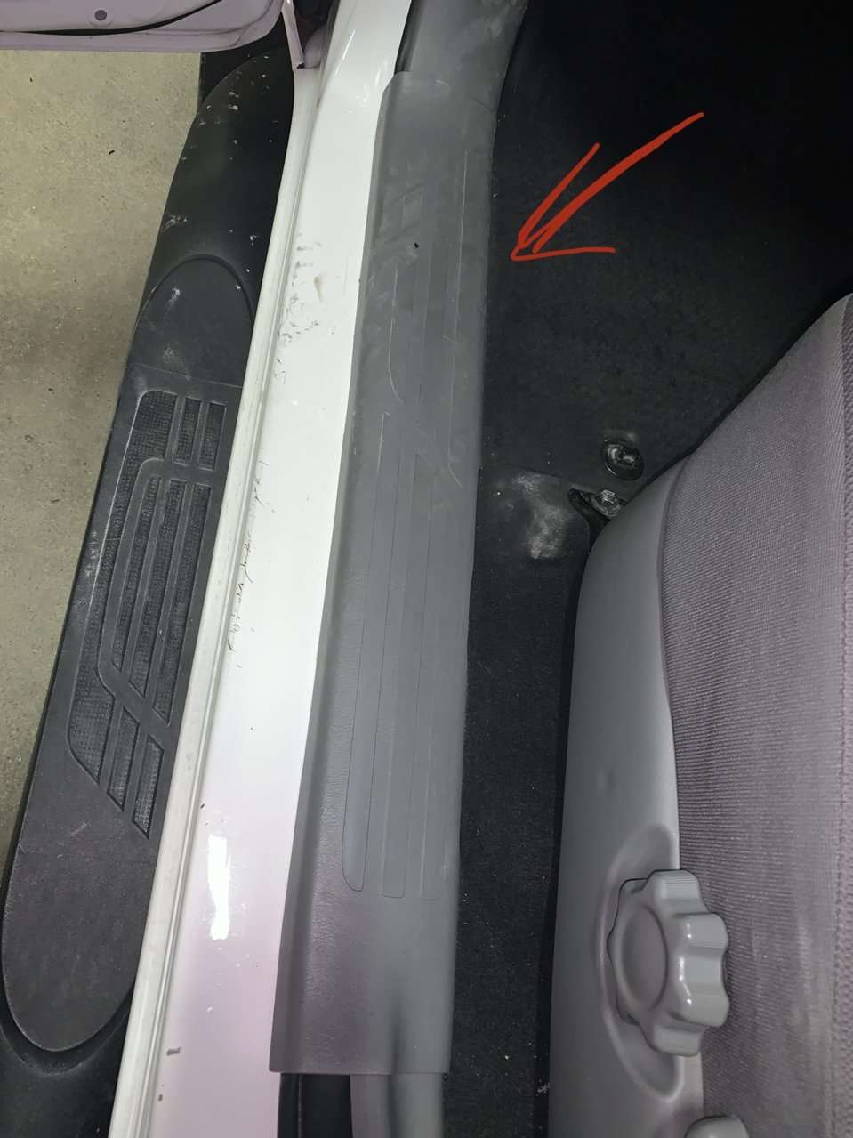 bottom trim.jpg