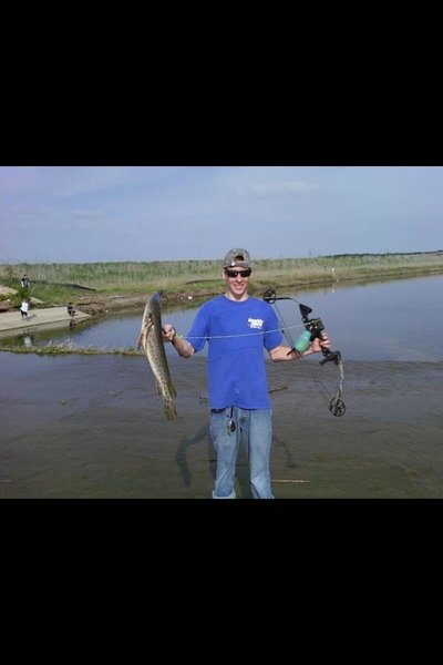 bowfishin2.jpg