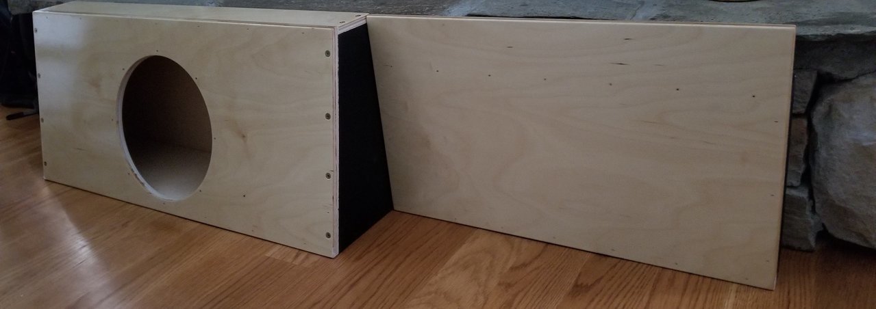 Box and Amp rack 2.jpg