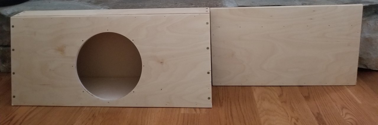 Box and Amp rack.jpg