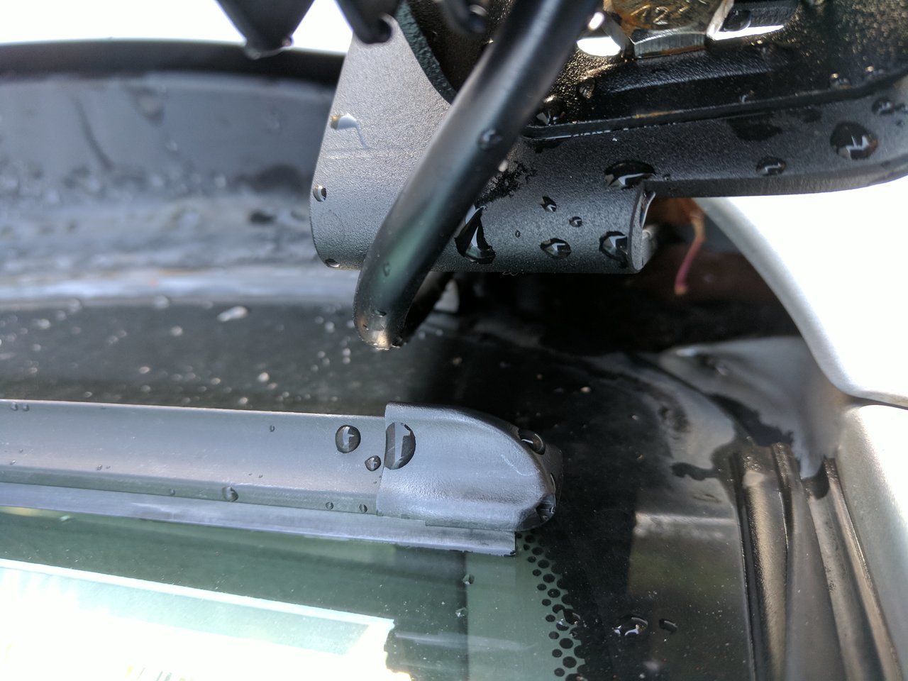 bracket gap 2.jpg