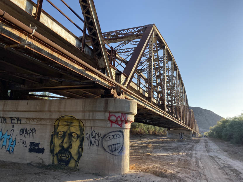 bridge_under1.jpg