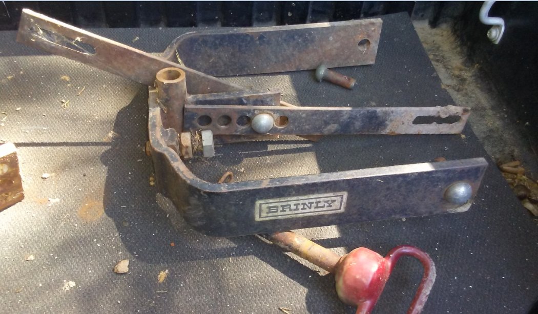 Brinly Sleeve hitch.jpg