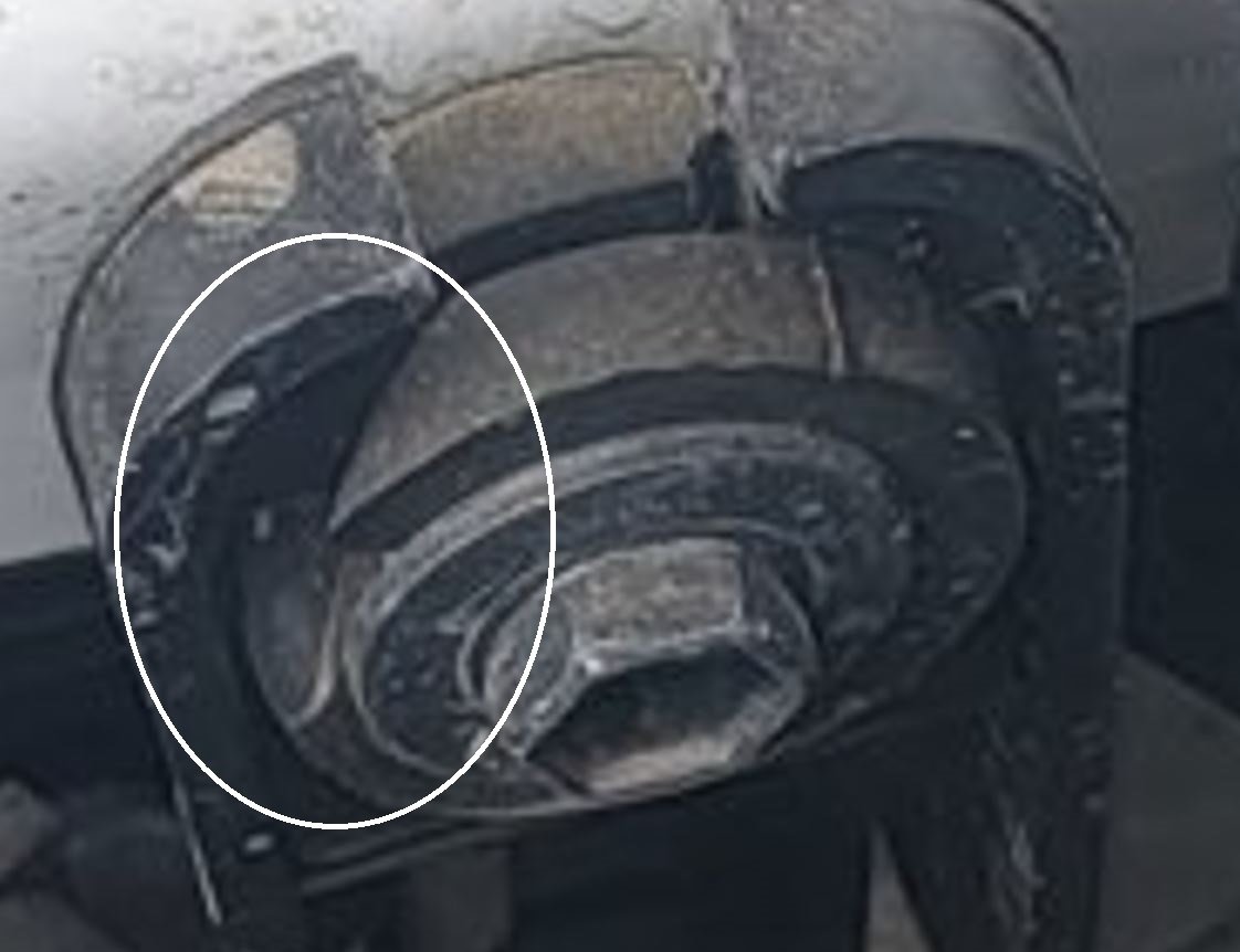 broken bracket.jpg