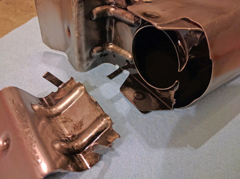 broken oil deflector.jpg