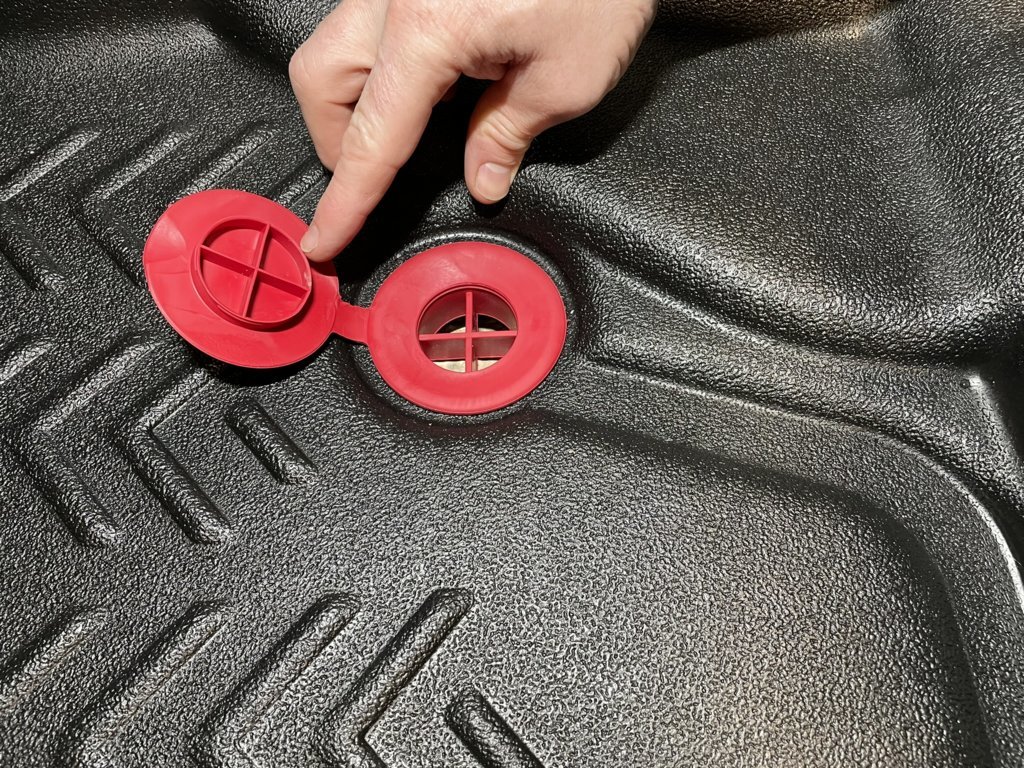 Bronco Drain Plug red open.jpg