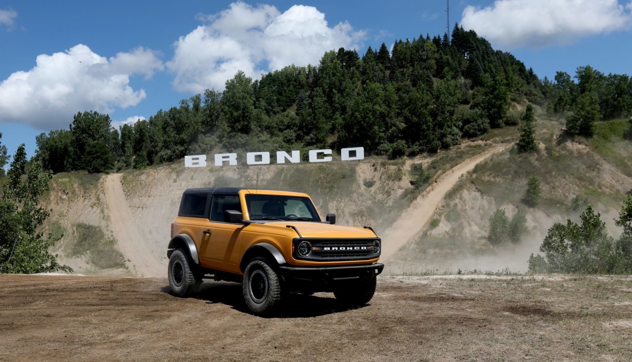 bronco.jpg