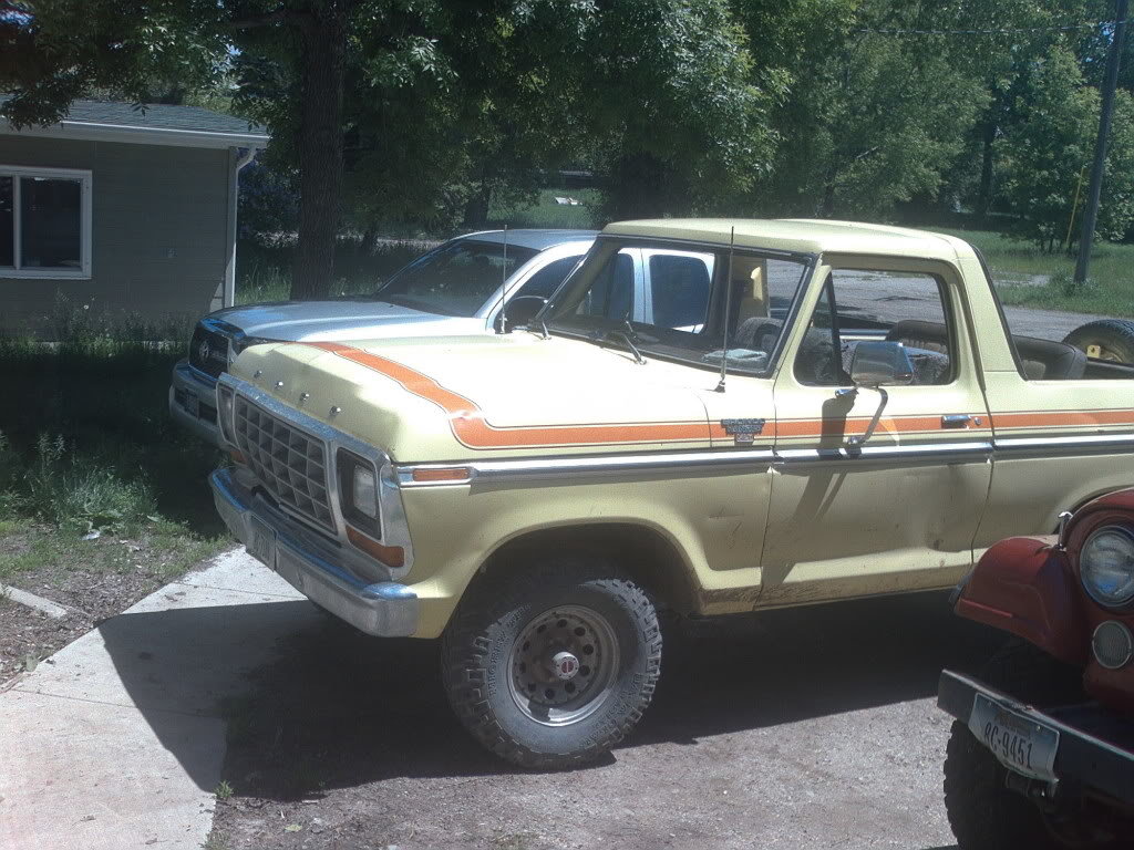 Bronco1_20b2baf706b23c2b6a45214f693150596f1d12cf.jpg