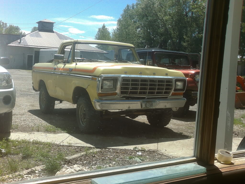 Bronco3_ab7427f4d3076766d6ae38f6360532185546e82a.jpg