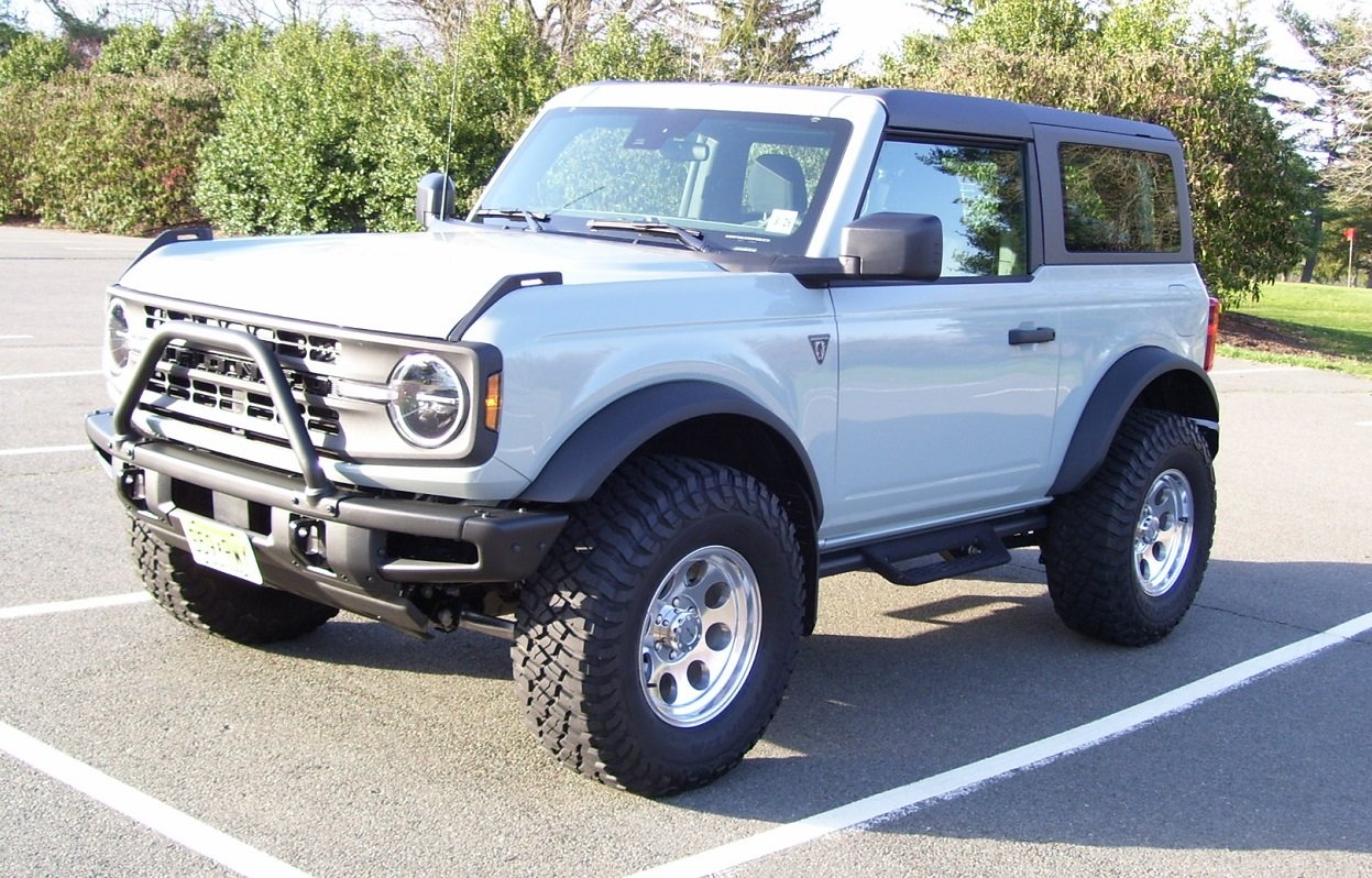bronco_comp2.jpg