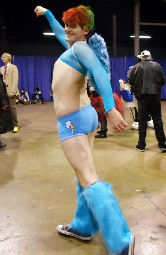 bronie-my little pony-backpack-bullied-bullying-dante ross-dantania-blogspot-com.jpg