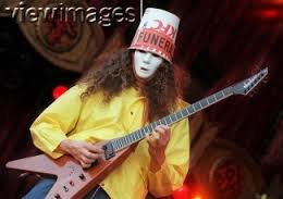 buckethead_024924962c33ae6ff38d263945b57c01b552dd60.jpg