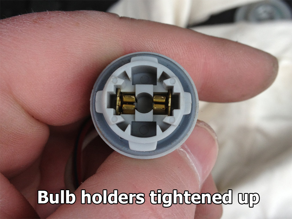 bulbHolderTightened_zps525f70f3_0948f3b4380209ef41ceb6de4366625beddd8c5c.jpg