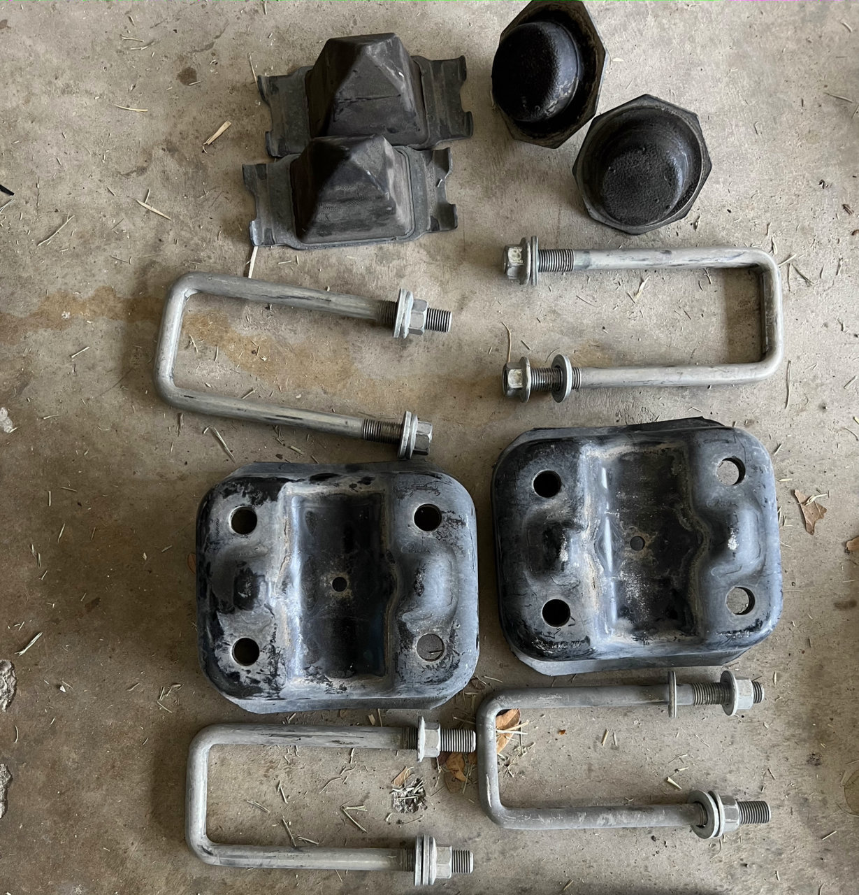 Bump Stops and U bolts.HEIC.jpg