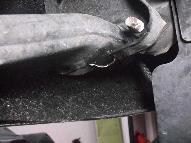 bumper bracket2.jpg