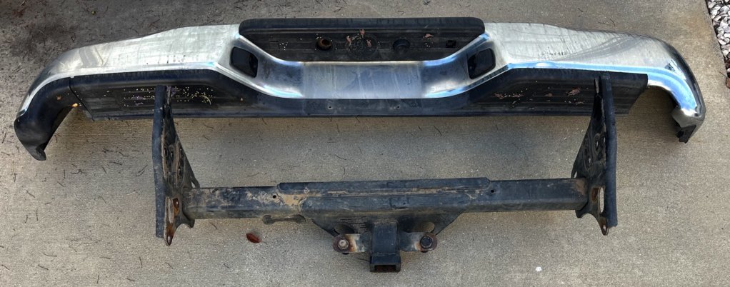 Bumper & Hitch 2.jpg