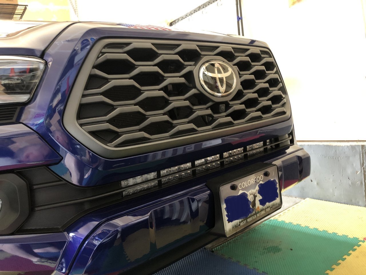 Bumper Light Bar - Off.jpg