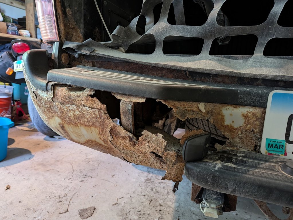 bumper rust.jpg