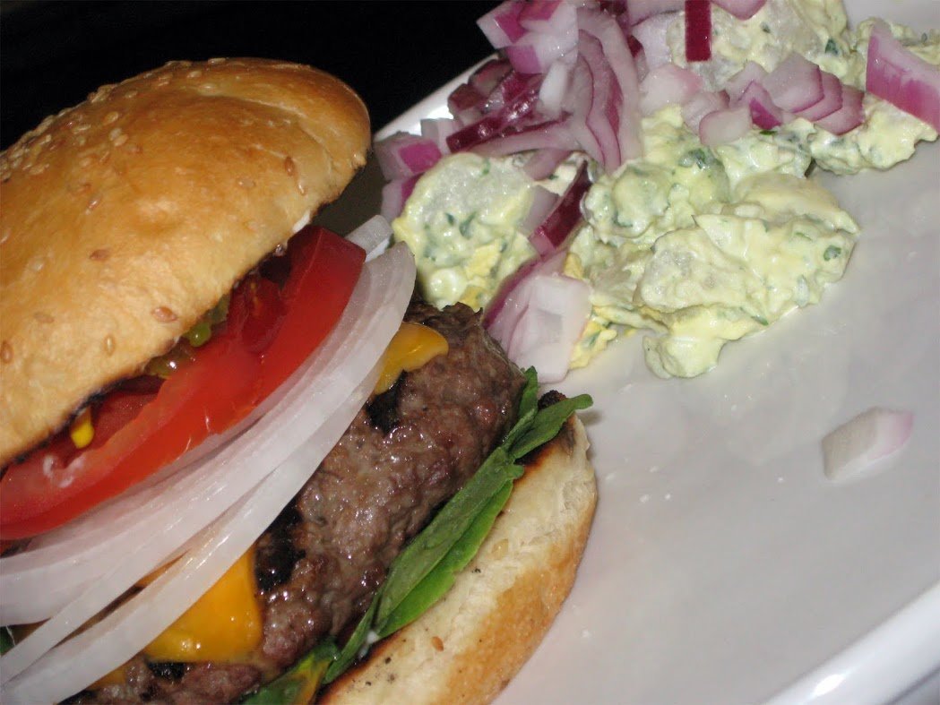 burger_585b5bb0a922d90e499a51f4f85991c4b33a9d79.jpg