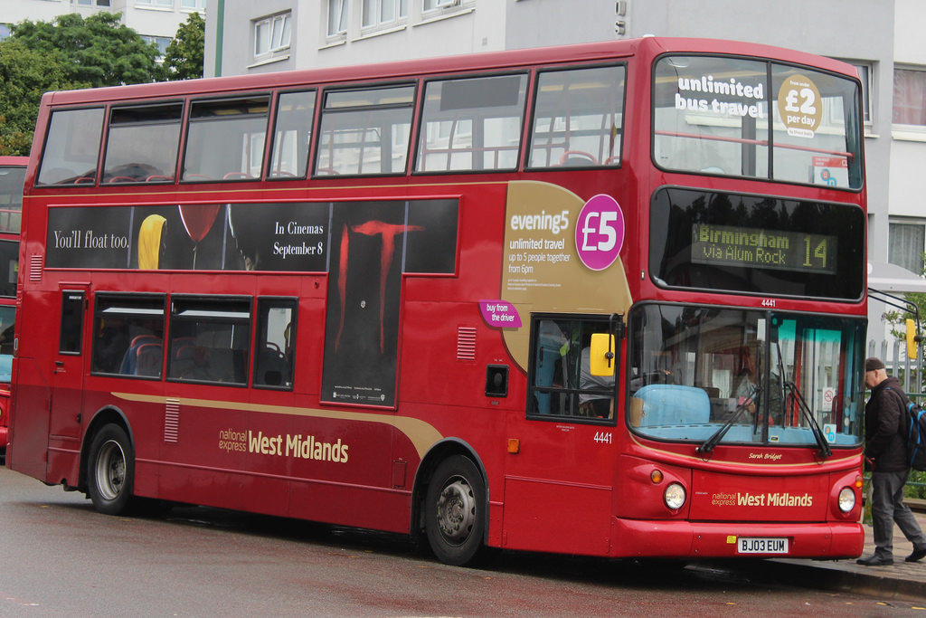 bus2.jpg