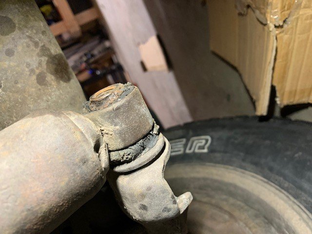 bushings1.jpg