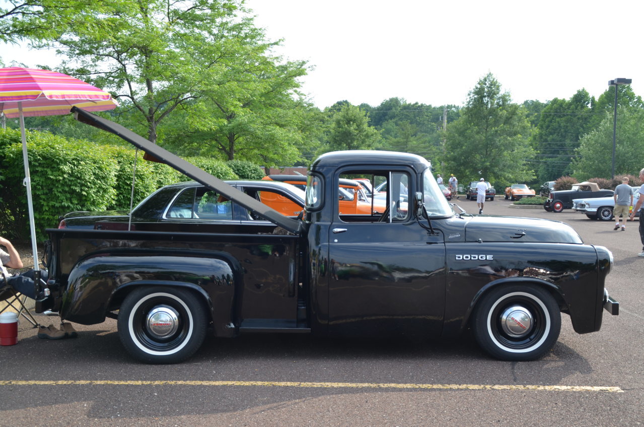 BuxMontStreetMachineAssociationCruiseNightsJuly12th2014 026.jpg