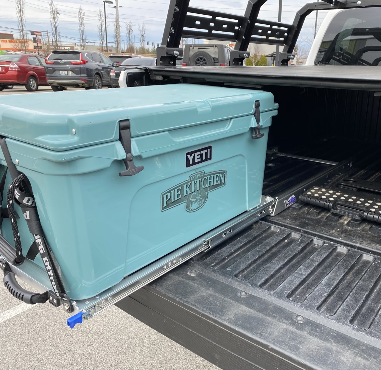 Yeti cooler hot sale truck mount