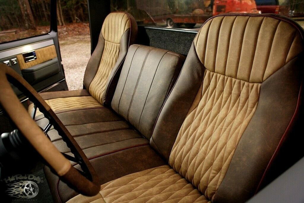 c10 seats.jpg