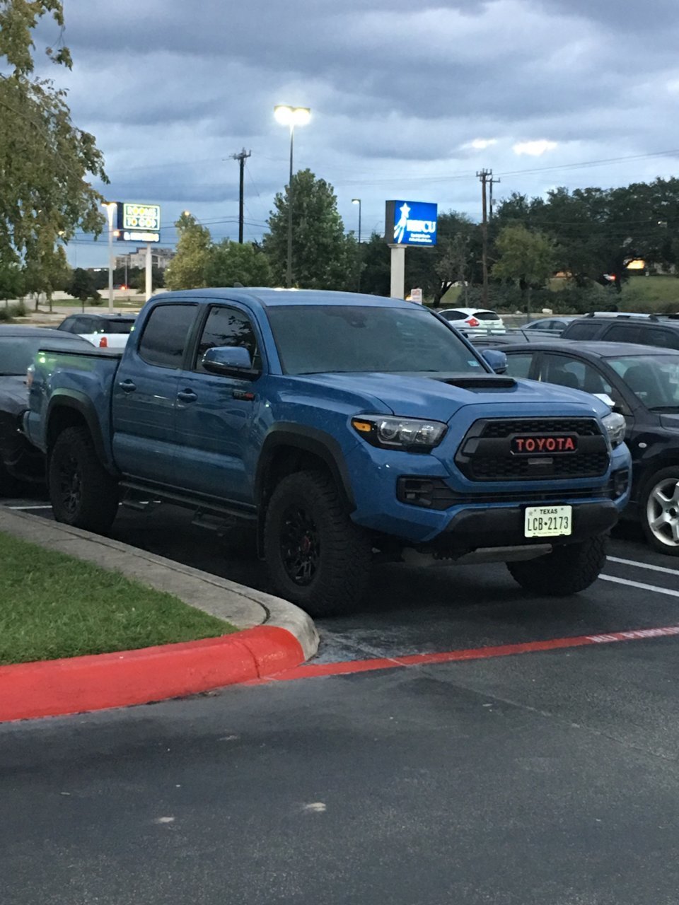 C2695413-57CC-4846-B5EA-E2A7C99E8AFF.jpg