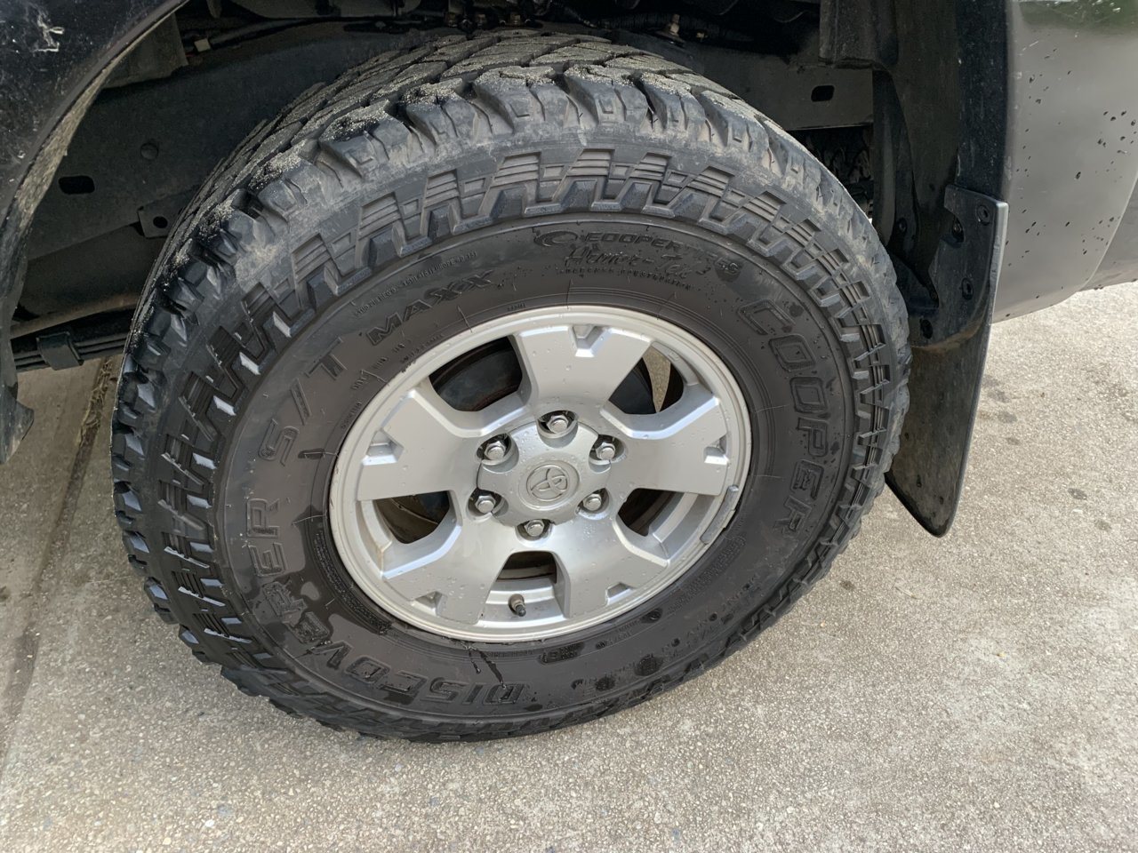 4x 255/85/16 Cooper ST Maxx and OEM wheels - Atlanta | Tacoma World