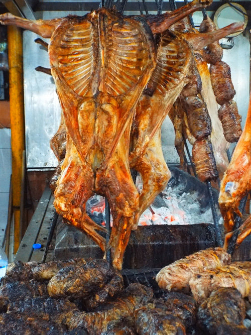 cabrito_mercado_sm.jpg