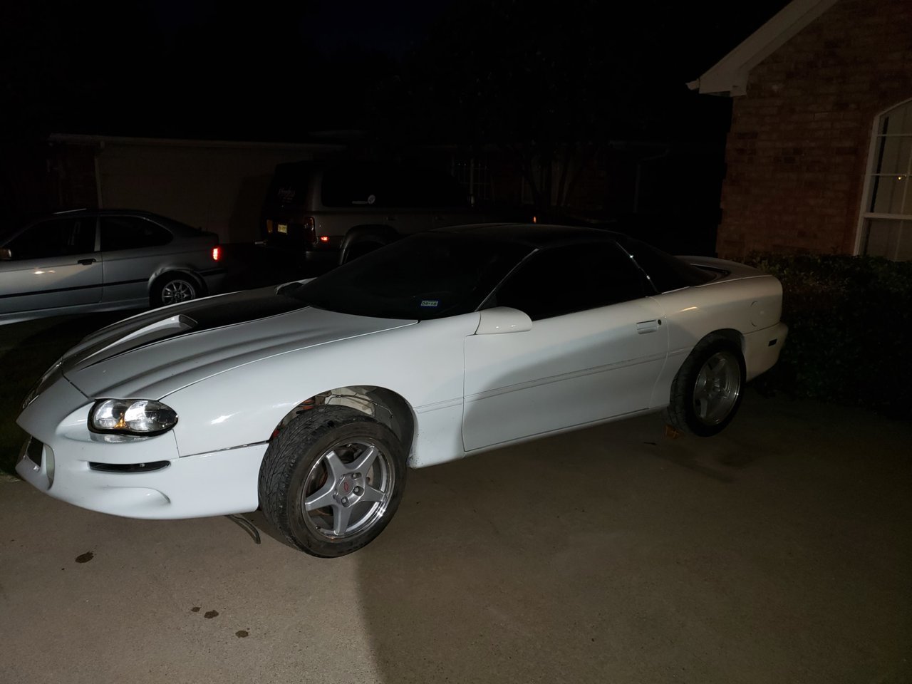 camaro1.jpg