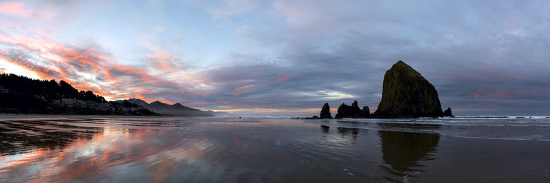 Canon Beach Sunrise 7935-Pano.jpg