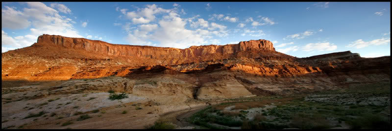 Canyonlands_small_58720e8fd66a4fe5860e6bcf70f5c788ae5bb0f6.jpg