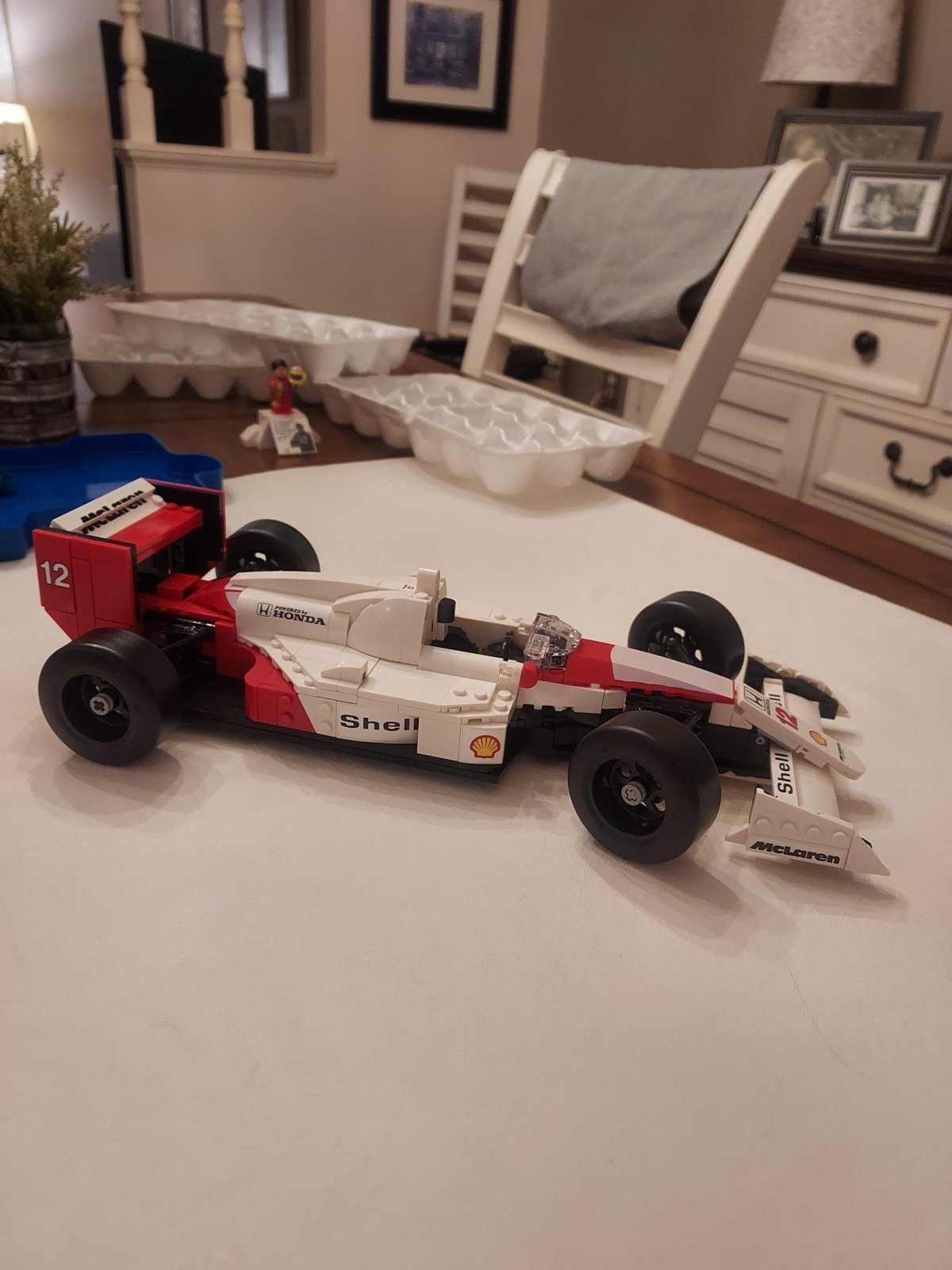 CAR2.jpg