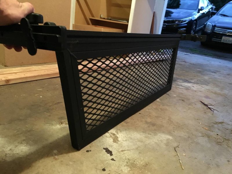 cargo_divider.jpg