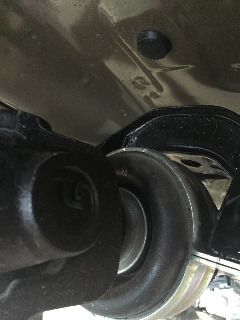 carrier_bearing1_zpsapijmev0_b11dc5fa73b318307b6e9ba81c9e5f425d09912a.jpg
