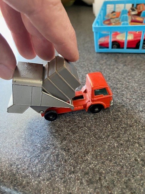cars 5.jpg