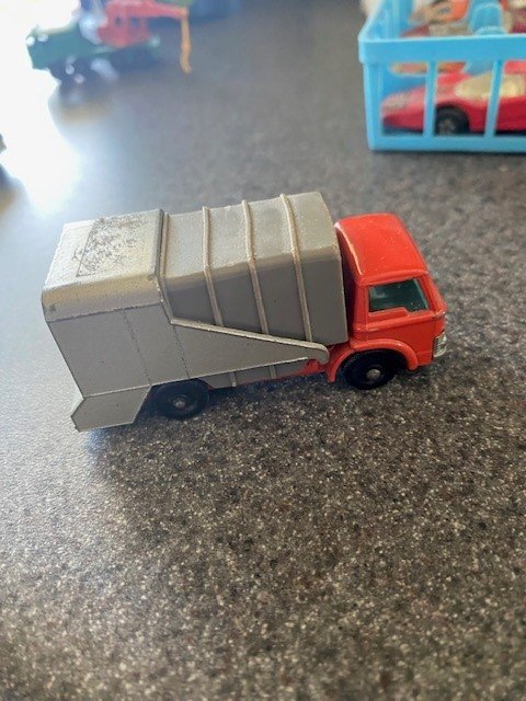 cars 6.jpg