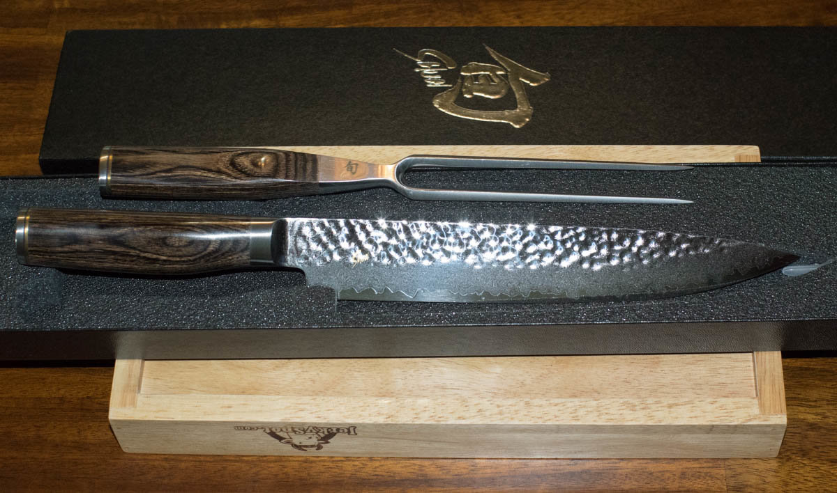 Carving set.jpg