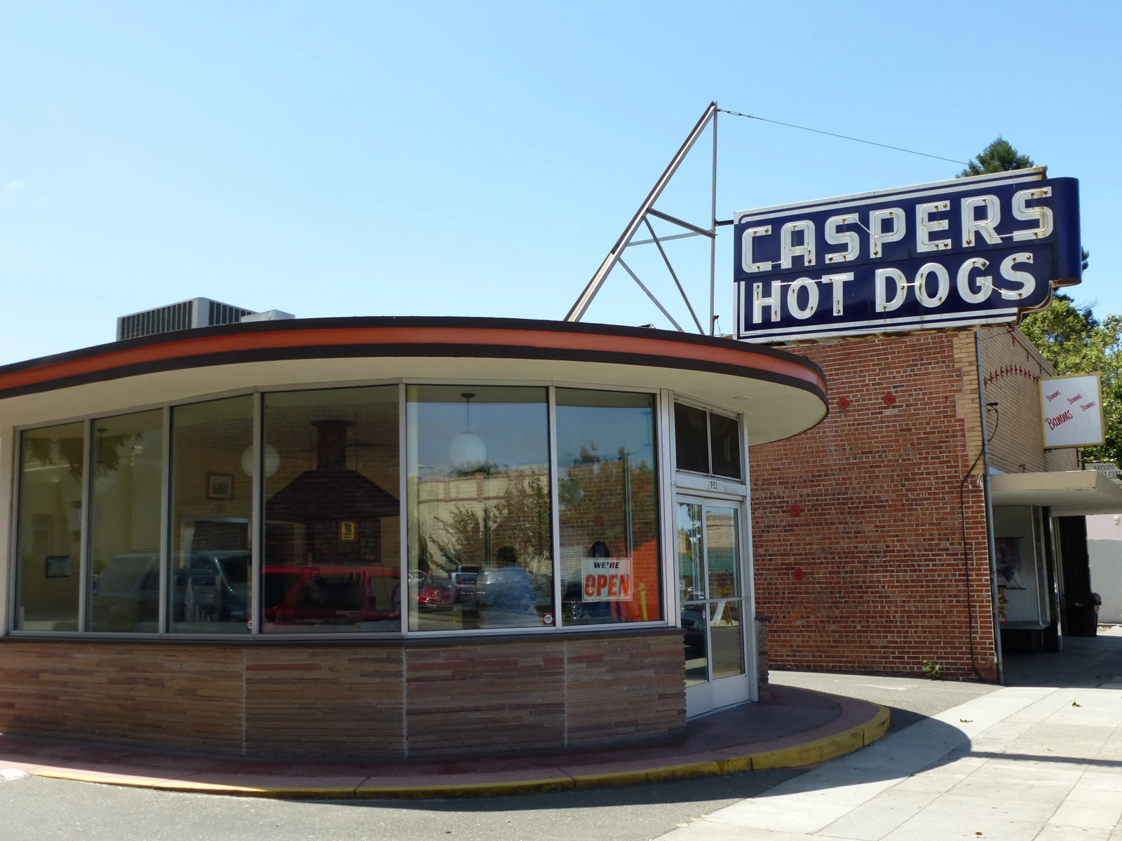 caspers.jpg