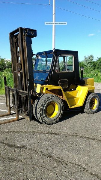 Cat forklift.jpg