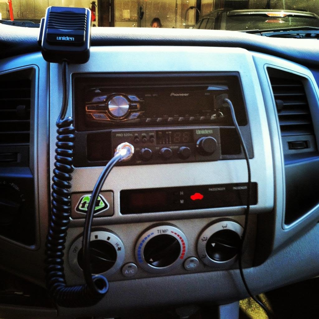 CB Radio Install in Stereo Dash Kit