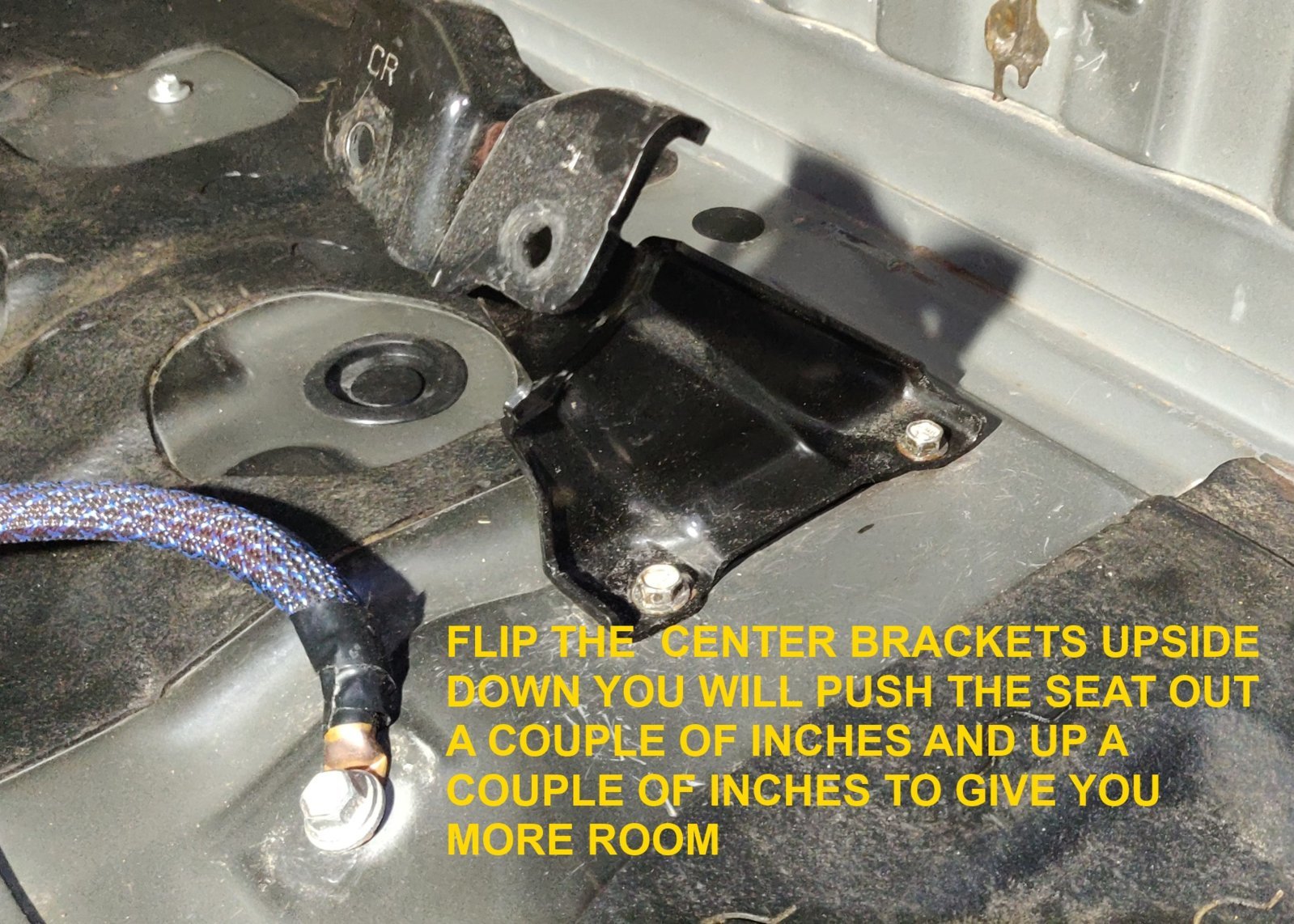 CENTER BRACKET.jpg