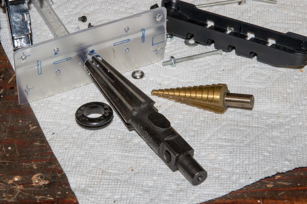 Center hole in plastic.jpg