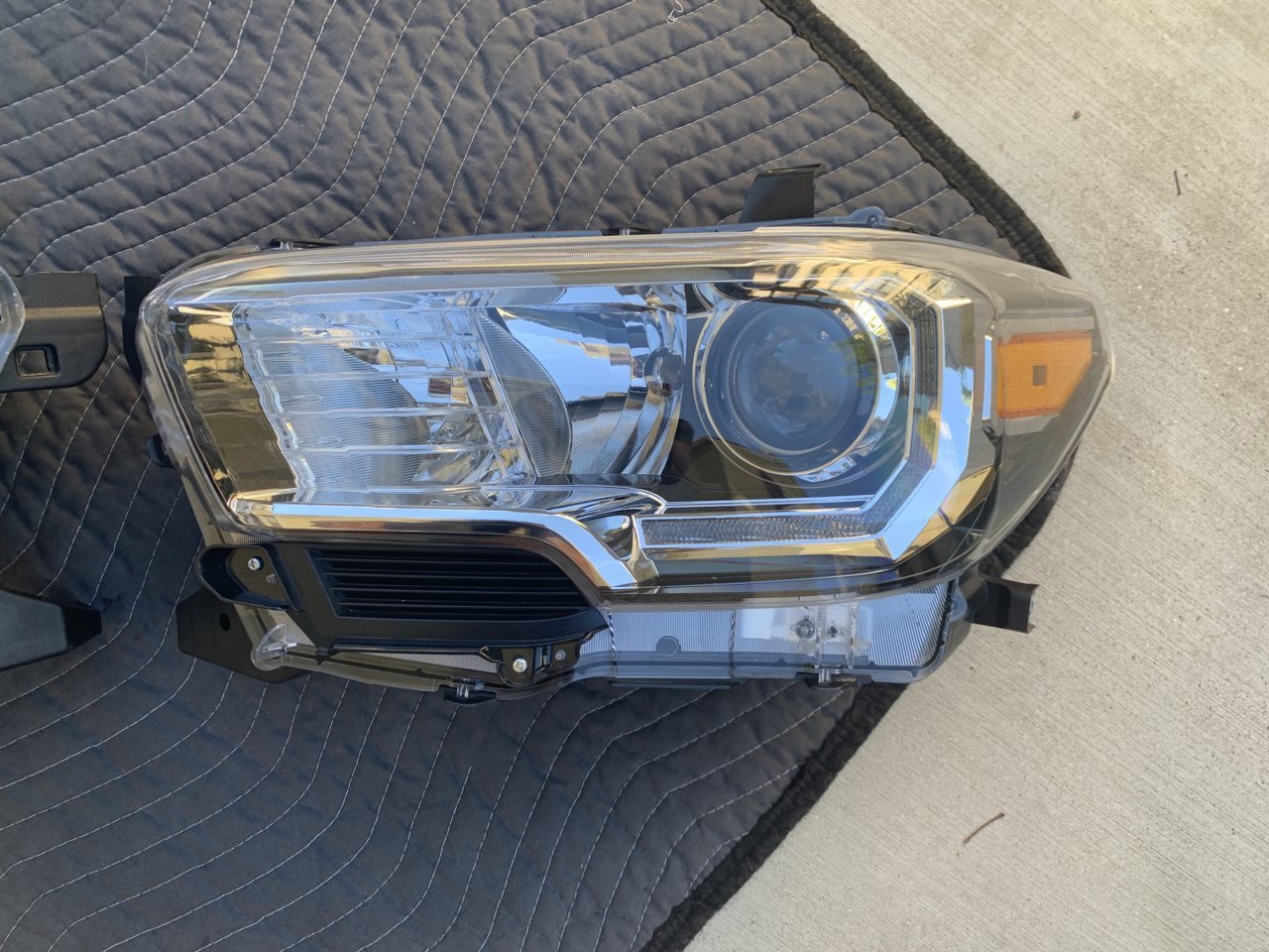 SOLD OEM Headlights | Tacoma World