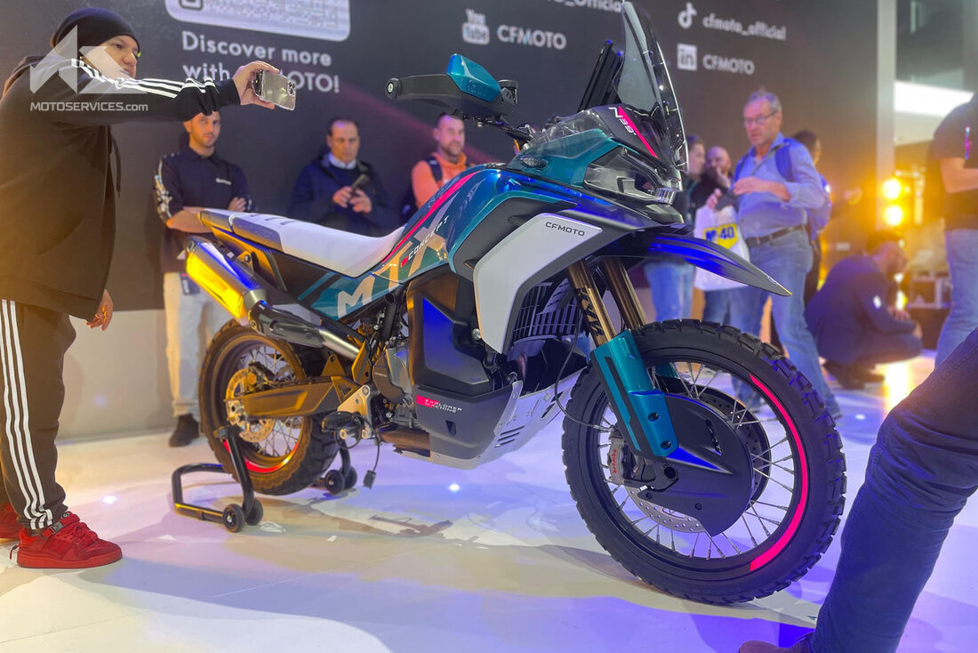 CFMoto-MTX-EICMA2023-01.jpg