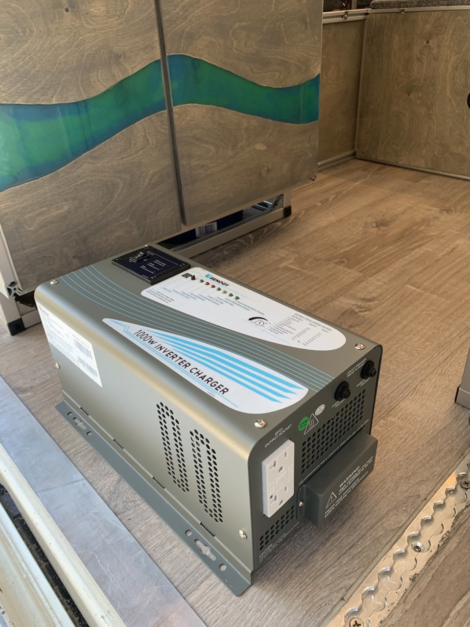 charger_inverter_01.jpg