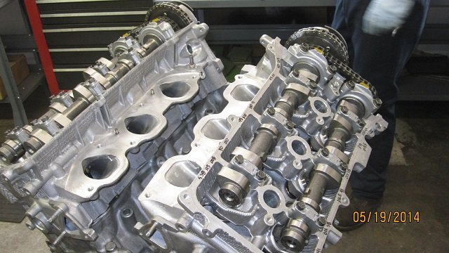 checking%20piston%20valve%20clearance_zp_1a5e1812459cfb76c281c978ee578529aeb557a2.jpg