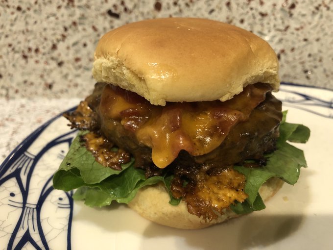 cheeseburger.jpg